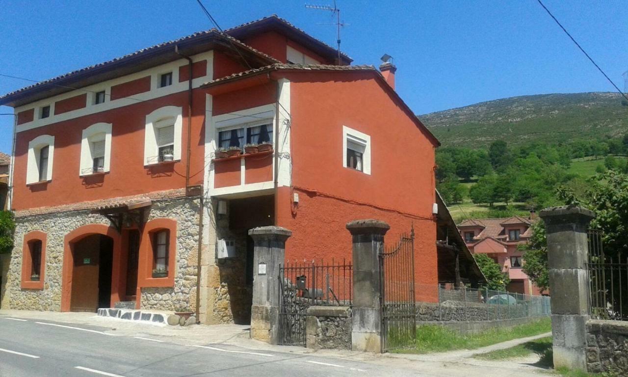 Miyares Casa Rural Exterior foto